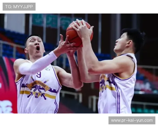 CBA 球队末节上演教科书式反击快攻